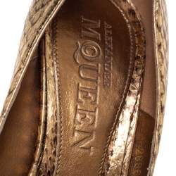 Pre Owned Alexander McQueen Metallic Gold Snakeskin Skull Detail Peep Toe Pumps Size 36