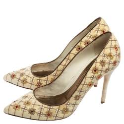 Alexander McQueen Cream Velvet Embellished  Pointed Toe Pumps Size 40