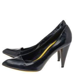 Alexander McQueen Black Patent Leather Pointed Toe Pumps Size 38