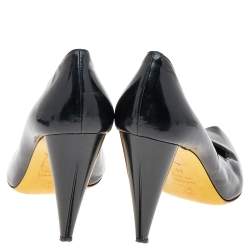Alexander McQueen Black Patent Leather Pointed Toe Pumps Size 38
