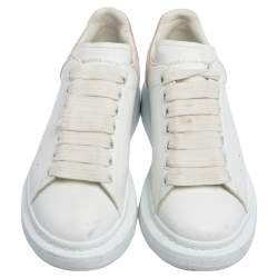 Pre Owned حذاء رياضي أليكساندر ماكوين جلد أبيض كبير الحجم منخفض من أعلى مقاس 36.5