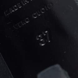 Pre Owned Alexander McQueen Black Leather Crystal Embellished Skull Detail Peep Toe Platform Pumps Size 37