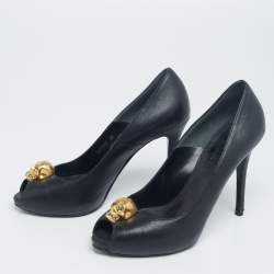 Pre Owned Alexander McQueen Black Leather Crystal Embellished Skull Detail Peep Toe Platform Pumps Size 37