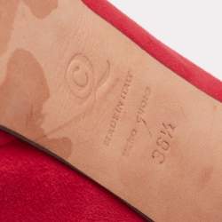 Pre Owned Alexander McQueen Red Suede Skull Embellished Peep Toe Pumps Size 36.5