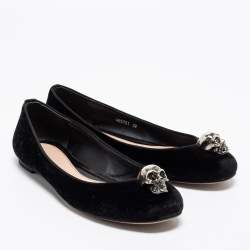 Pre Owned Alexander McQueen Black Velvet Skull Ballet Flats Size 38