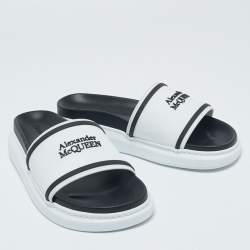 Pre Owned Alexander McQueen White/Black Rubber Logo Embossed Slide Sandals Size 39.5