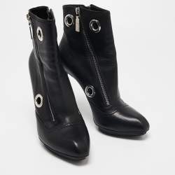 Pre Owned Alexander McQueen Black Leather Eyelet Detail Ankle Boots Size 40 