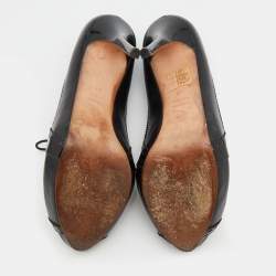 Pre Owned Alexander McQueen Black Leather Brogue Trim Cut Out Platform Peep Toe Pumps Size 41