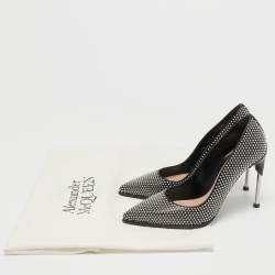 Pre Owned Alexander McQueen Black Leather Studded Pumps Size 37