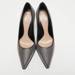 Pre Owned Alexander McQueen Black Leather Studded Pumps Size 37