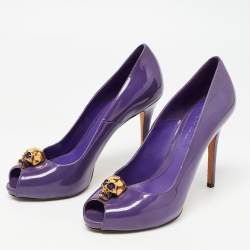 Pre Owned Alexander McQueen Purple Patent Leather Crystal Embellished Skull Peep Toe Pumps Size 38
