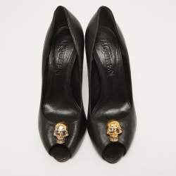 Pre Owned Alexander McQueen Black Leather Skull Peep Toe Pumps Size 38