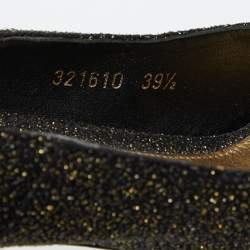 Pre Owned Alexander McQueen Black/Gold Textured Suede Embellished Skull Peep Toe Pumps Size 39.5