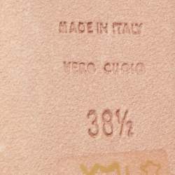 Pre Owned Alexander McQueen White/Beige Laser Cut Leather and Suede Toe Ring Flat Sandals Size 38.5