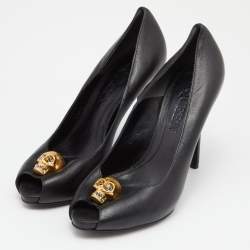 Pre Owned Alexander McQueen Black Leather Crystal Embellished Skull Peep Toe Pumps Size 37.5