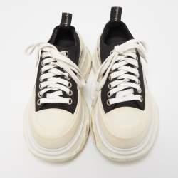 Pre Owned Alexander McQueen Black / White Canvas Tread Slick Low Top Sneakers Size 35