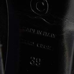 Pre Owned Alexander McQueen Black Suede Crystal Embellished Skull Peep Toe Platform Pumps Size 39