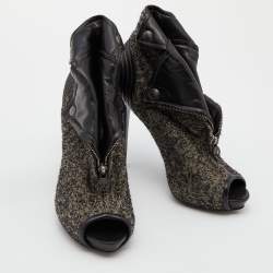 Pre Owned Alexander McQueen Grey/Black Fabric and Leather Faithful Skull Peep Toe Platform Booties Size 40