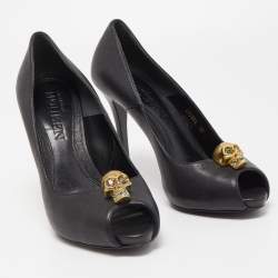 Pre Owned Alexander McQueen Black Leather Skull Platform Peep Toe Pumps Size 39