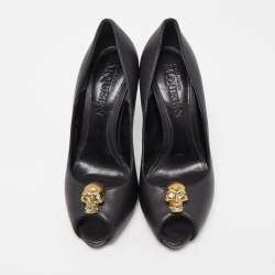 Pre Owned Alexander McQueen Black Leather Skull Platform Peep Toe Pumps Size 39
