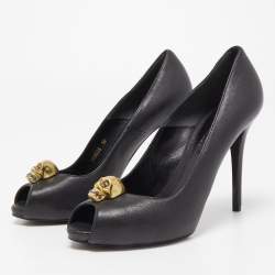 Pre Owned Alexander McQueen Black Leather Skull Platform Peep Toe Pumps Size 39