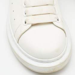 Pre Owned Alexander McQueen White/Red Leather and Suede Oversized Low Top Sneakers Size 38