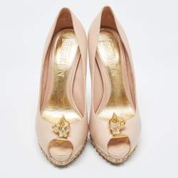 Pre Owned Alexander McQueen Beige Leather Skull Embellished Peep Toe Platform Pumps Size 39