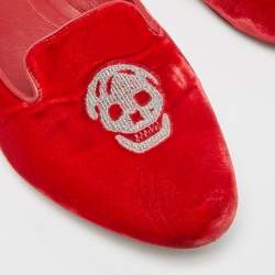 Pre Owned Alexander McQueen Red Velvet Embroidered Skull Smoking Slippers Size 38