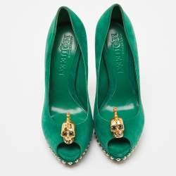 Pre Owned Alexander McQueen Green Suede Crystal Embellished Skull Studded Platform Peep Toe Pumps Size 37