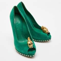 Pre Owned Alexander McQueen Green Suede Crystal Embellished Skull Studded Platform Peep Toe Pumps Size 37