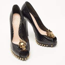 Pre Owned Alexander McQueen Black Patent Leather Skull Embellished Peep Toe Pumps Size 37