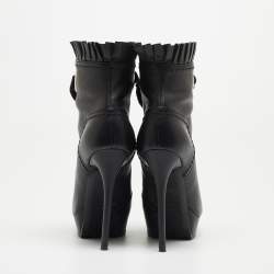 Pre Owned Alexander McQueen Black Leather and Velvet Lace Up Platform Ankle Booties Size 36