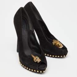 Pre Owned Alexander McQueen Black Suede Crystal Embellished Skull Peep Toe Pumps Size 38.5