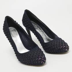 Alexander McQueen Navy Blue/Pink Laser Cut Suede and Studded Satin Round Toe Pumps Size 37.5