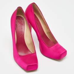 Alexander McQueen Magenta Satin Square Toe Platform Pumps Size 38.5