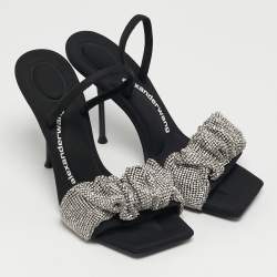 مملوكة مسبقًا صندل ألكسندر وانغ جولي قماش أسود مزين بالكريستال بحزام للكاحل مقاس 37