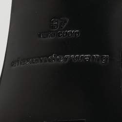 مملوكة مسبقًا صندل ألكسندر وانغ جولي قماش أسود مزين بالكريستال بحزام للكاحل مقاس 37