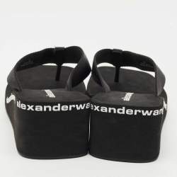 مملوكة مسبقًا Alexander Wang Black Canvas Thong Wedge Sandals Size 39