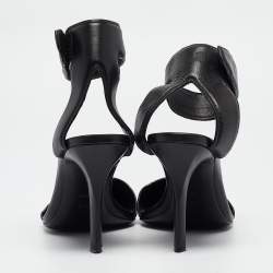 مملوكة مسبقًا Alexander Wang Black Leather Ankle Strap Pumps Size 38.5