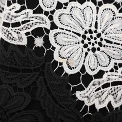 Pre Owned Alice + Olivia Black/White Floral Lace Bomber Jacket XS