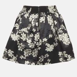 Pre Owned تنورة أليس + أوليفيا ساتان سوداء مطبعة زهور مطوية صغيرة