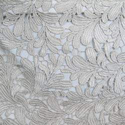 Pre Owned Alice + Olivia Silver Lace Overlay Skirt S