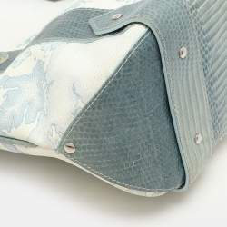 Alviero Martini 1A Classe Blue Geo Print Coated Canvas Vintage Shoulder Bag