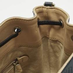 مملوكة مسبقًا Alviero Martini 1A Classe Navy Blue Geo Embossed Leather Drawstring Bucket Bag