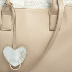 Pre Owned Alviero Martini 1A Classe Beige Patent Leather Tote