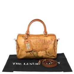 مملوكة مسبقًا Alviero Martini 1A Classe Tan Geo Classic Print Coated Canvas Satchel