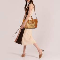 Pre Owned Alviero Martini 1A Classe Tan Geo Classic Print Coated Canvas Satchel