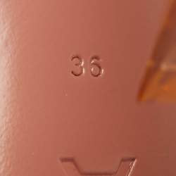 مملوكة مسبقًا Amina Muaddi Holli Glass Size 36 Brown PVC Pumps