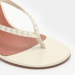 مملوكة مسبقًا Amina Muaddi Size 38.5 White Leather Pearl Embellished Ankle Strap Sandals