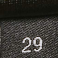 مملوكة مسبقًا بنطلون جينز ضيق أميـري دينم أزرق مرشوش بالطلاء وممزق مقاس متوسط (ميديام) خصر 29 بوصة